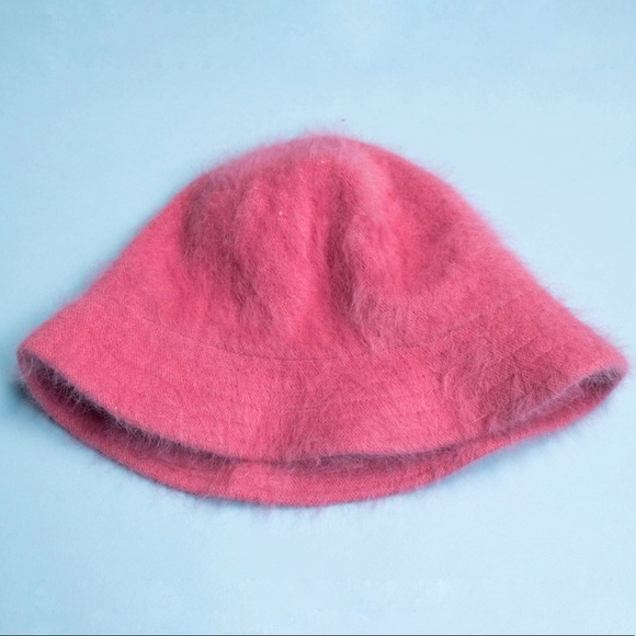 ❌SOLD❌STUSSY pink angora fuzzy bucket hat - Picture 2 of 6